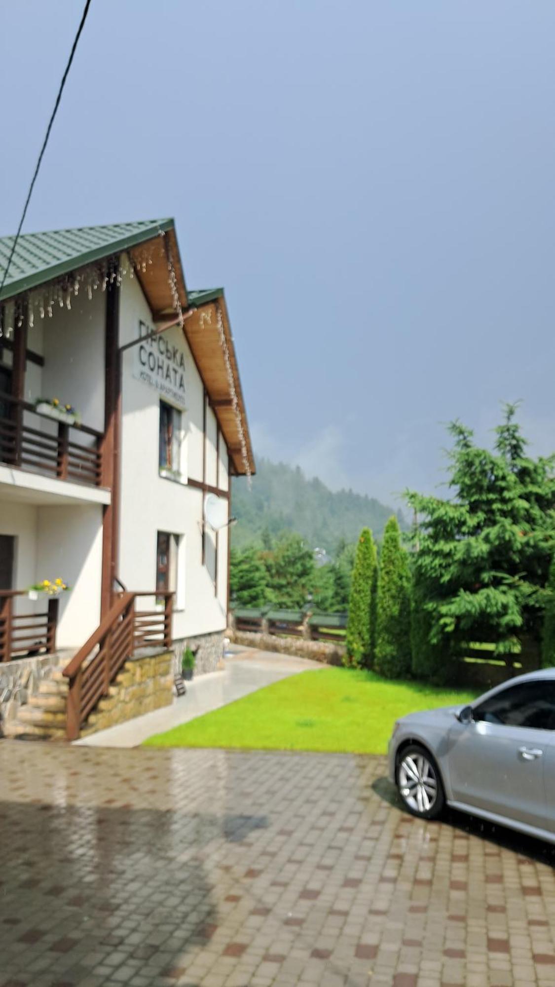 Apartments Girska Sonata Mykuljtsjin Rom bilde